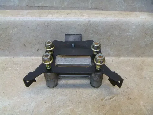 CAN AM Bombardier 500 TRAXTER  4X4 Used Top Handlebar Clamp 2000 RB RB6