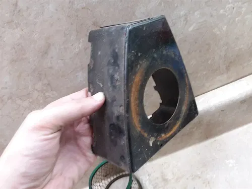 DKW 100 125 Air Box Housing Filter Cover Hardware 1970s Vintage #56 ARP E23