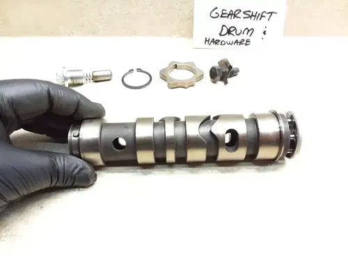 1982 Kawasaki KZ 750 KZ750-N Spectre Engine Gear Shift Drum & Hardware PJ-10
