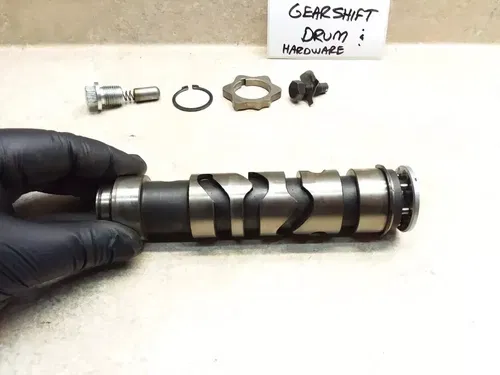 1982 Kawasaki KZ 750 KZ750-N Spectre Engine Gear Shift Drum & Hardware PJ-10