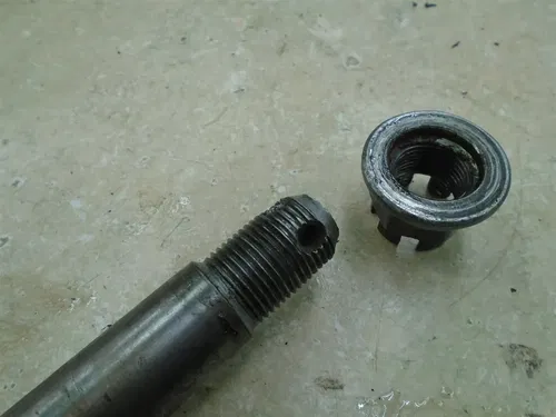 Honda 1100 GL GOLDWING GL1100 STANDARD Rear Wheel Axle  1981 HB331