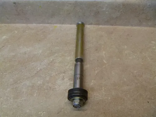 Suzuki 500 GS GS500-F GS 500 F Used Swingarm Bolt 2006 SB43