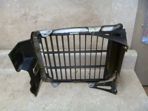 Honda 500 GL SILVERWING GL500-I INTERSTATE Radiator Cover 1982 HB163
