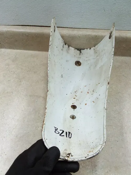 CZ CZ250 Red Frame 1974 STEEL Original Rear Fender ANX B210