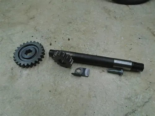 Yamaha 650 TX TWIN TX650-A Used Engine Starter Shaft & Gear 1974 WD YB200