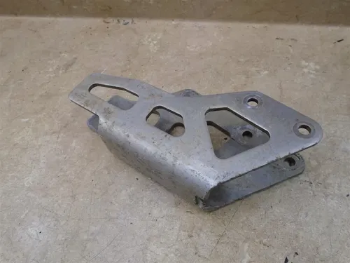 Yamaha 426 YZ YZ426-F YZ426F Used Rear Swingarm Chain Guide 2002 YB197