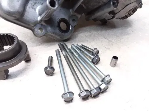 1982 Kawasaki KZ 750 KZ750-N Spectre Engine Bevel Drive Gear Case Assembly PJ-10