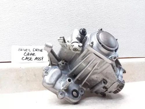 1982 Kawasaki KZ 750 KZ750-N Spectre Engine Bevel Drive Gear Case Assembly PJ-10