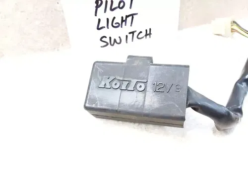 1982 Kawasaki KZ 750 KZ750-N Spectre Pilot Light Switch Unit WORKS PJ-10
