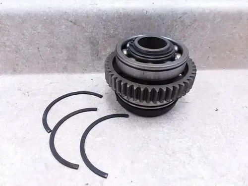Yamaha 1100 Maxim XJ1100 Engine Transmission Middle Driven Gear 1982 ANX-C40 PJ