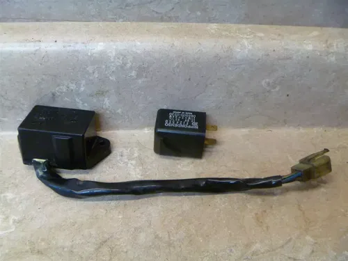 Kawasaki 1000 ZG CONCOURS ZG1000 Used Wire Flasher Misc Relays 1986 KB53