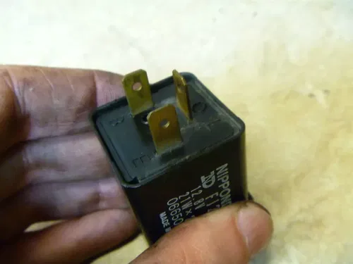 Kawasaki 1000 ZG CONCOURS ZG1000 Used Wire Flasher Misc Relays 1986 KB53