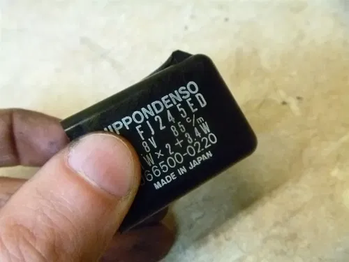 Kawasaki 1000 ZG CONCOURS ZG1000 Used Wire Flasher Misc Relays 1986 KB53