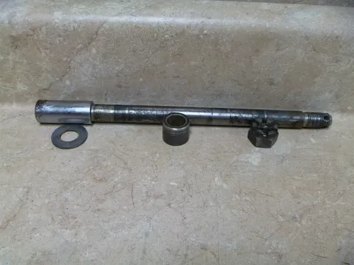 Yamaha 750 XV VIRAGO XV750-H Used Front Wheel Axle 1981 #YB14