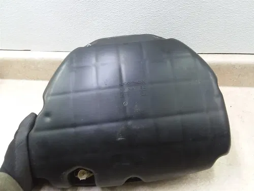 Honda CBR1100-XX CBR1100XX Blackbird Air Filter Top Cover 2000 #15 ANX B154