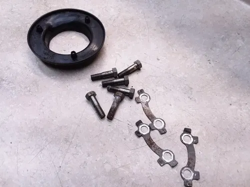Suzuki 550 Triple GT GT550 Front Wheel Brake Hub Cover Bolts Lot 1975 ANX-B223