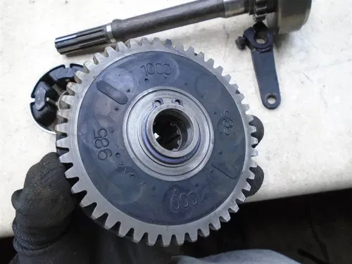 Kawasaki 1000 ZG CONCOURSE ZG1000 Engine Starter Clutch Unit 1986 KB141