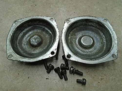 Yamaha 700 XV VIRAGO XV700 1984 Engine Carburetor Caps Covers YB305