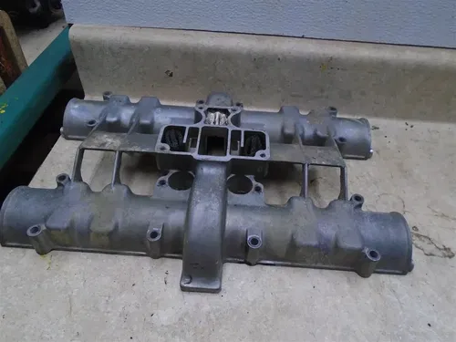 Suzuki 750 GS GS750-C Engine Cylinder Head Cover 1978 GP SB117