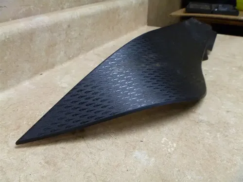 Kawasaki 600 ZX ZX6-R NINJA ZX6R ZX600R Right Tank Cover Panel 2007 KB30
