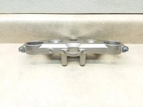 2006 Suzuki V-Strom DL-1000 Top Fork Clamp Triple Tree Bridge PJ-12