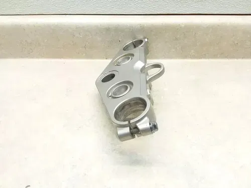 2006 Suzuki V-Strom DL-1000 Top Fork Clamp Triple Tree Bridge PJ-12
