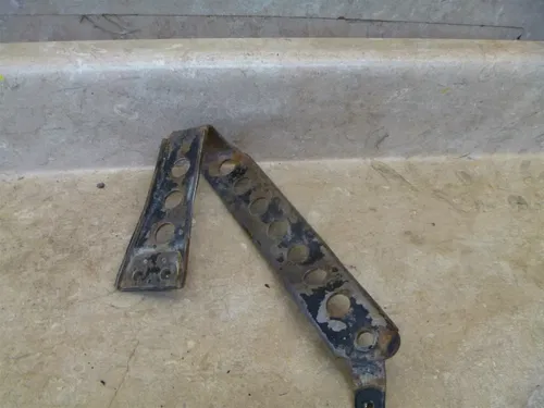 Yamaha 250 DT ENDURO DT250-A Used Rear Chain Guide 1974 Vintage YB112