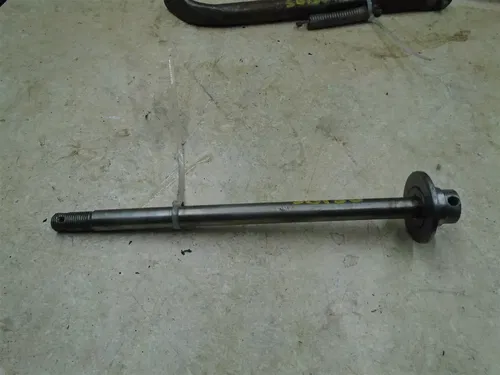 Suzuki 250 TM AHRMA TM250 Wheel Axle 1973 SB130 GP