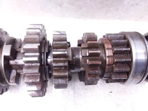Suzuki 380 GT GT380 Sebring Engine Transmission Counter Shaft RUST 1975 ANX-C5