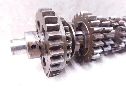 Suzuki 380 GT GT380 Sebring Engine Transmission Counter Shaft RUST 1975 ANX-C5