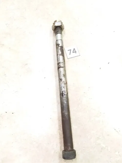 Yamaha LT2 100 Rear Wheel Axle 1972 Vintage #74 ANX C59