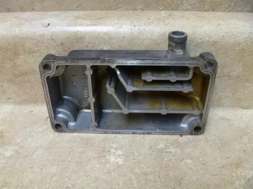 Suzuki 1200 GSF BANDIT GSF1200 Used Engine Top Breather Cover 1998 SB54