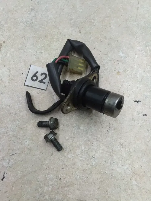 Honda CBR1100-XX CBR1100XX Blackbird Engine Top Case Sensor 2000 #62 ANX B154