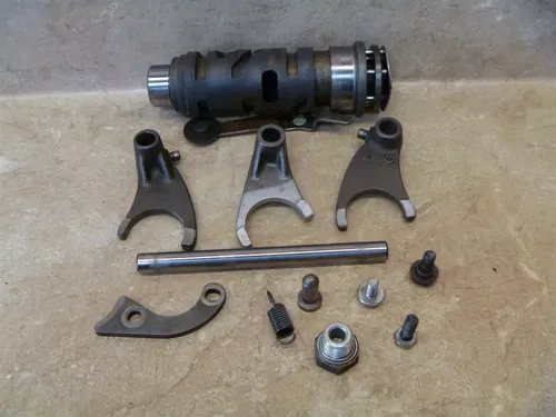 Suzuki 250 GS GS250-T GS 250 Used Engine Shift Drum Forks 1981 #SM69