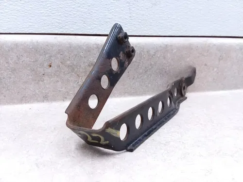 Yamaha 360 Enduro DT DT360 Chain Guide Guard Bracket 1974 DT250 ANX-B221
