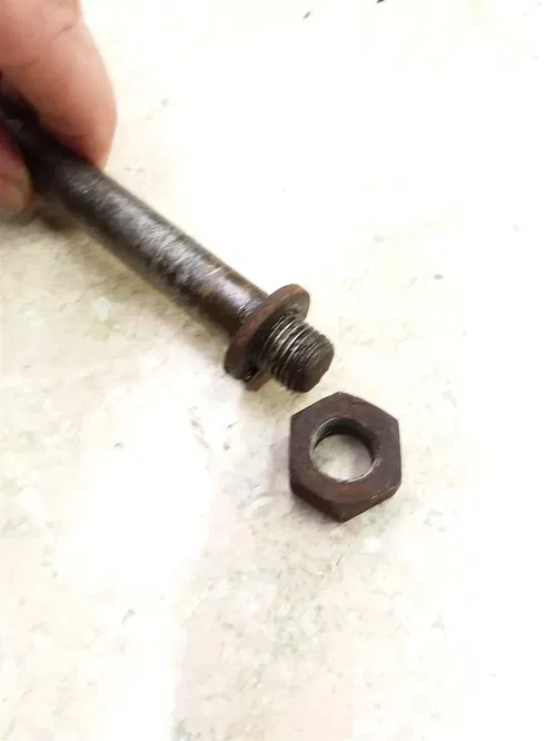 Yamaha LT2 100 Front Wheel Axle 1972 Vintage #77 ANX C59