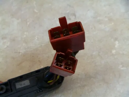 Honda 1000 CBR HURRICANE CBR1000-F Used Fuse Box 1988 Vintage HB72