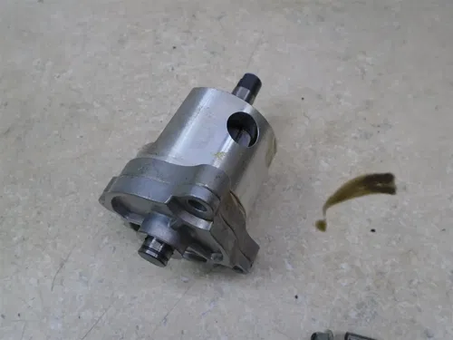Suzuki 750 VS INTRUDER VS750 Used Engine Oil Pump 1990 SB73