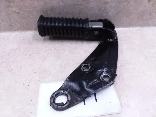 Yamaha R5 Twin 350 Left Rear Footpeg Muffler Mount Bracket Vintage 1971 ANX-C8