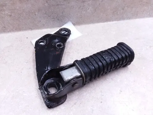 Yamaha R5 Twin 350 Left Rear Footpeg Muffler Mount Bracket Vintage 1971 ANX-C8