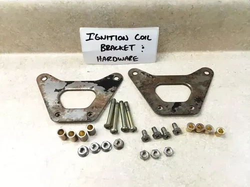 1982 Kawasaki KZ 750 KZ750-N Spectre Ignition Coil Bracket Hardware PJ-10