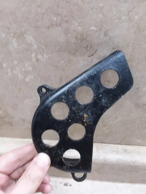 Yamaha IT490 Engine Sprocket Chain Cover 1983 1984 #14 ARP E22