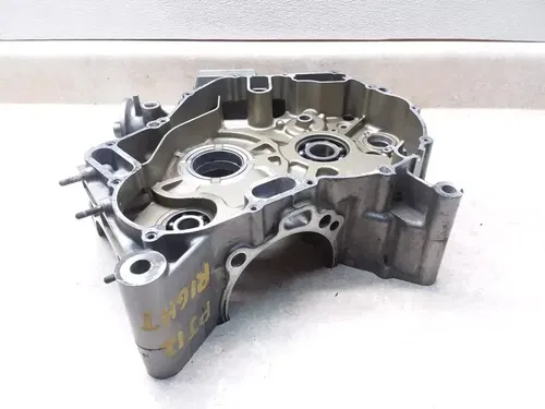 2006 Suzuki V-Strom DL-1000 Right Engine Case Crankcase Half PJ-12