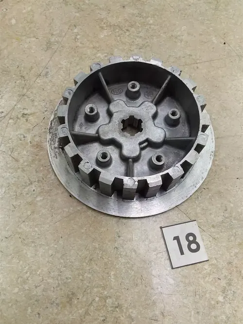 Yamaha LT2 100 1972 Engine Clutch Hub Boss Vintage #18 ANX C58