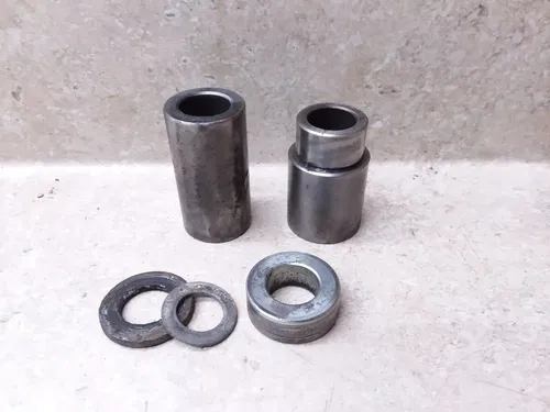 Suzuki 550 Triple GT GT550 Indy Rear Wheel Axle Spacer Collar Lot 1975 ANX-B223