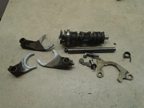 Honda 900 CB CUSTOM CB900-C Used Engine Shift Drum Forks 1982 HB268