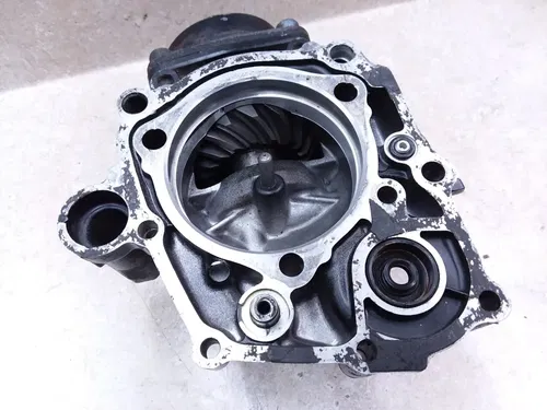 Honda V65 Magna VF VF1100 Engine Cross Shaft Drive Case VF1100C 1983 ANX-B198