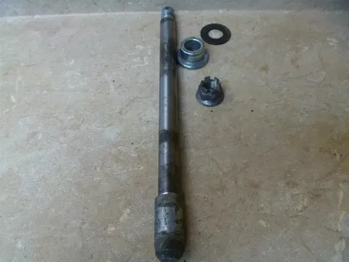 Honda 900 CB CUSTOM CB900-C Used Rear Wheel Axle 1981 #HB51 Vintage