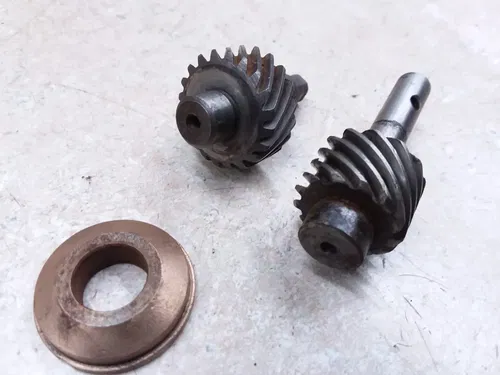 Yamaha 250 YDS3 Big Bear YDS-3C Engine Tach Drive Gear Lot 1960s YB341 ANX-C25
