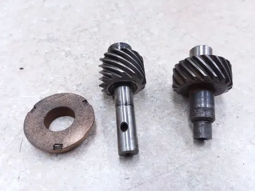 Yamaha 250 YDS3 Big Bear YDS-3C Engine Tach Drive Gear Lot 1960s YB341 ANX-C25